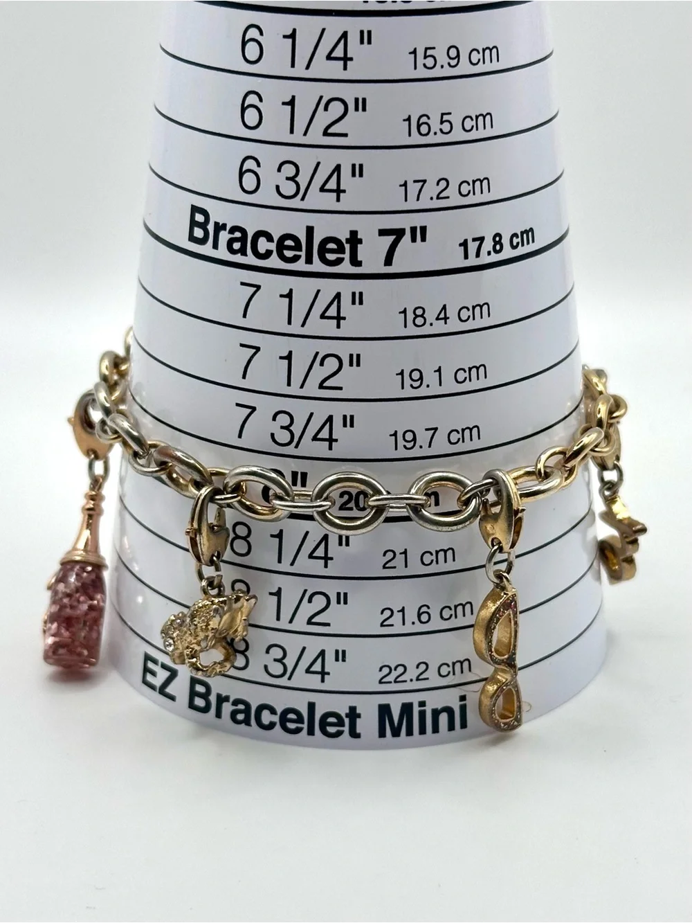 Kate Spade Charm Bracelet - Gold Tone XO Confetti Glasses Price Frog Champagne - Picture 9 of 11